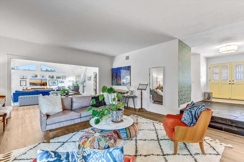 https://cdn.realtyfeed.com/cdn/127/306726371/3cce529fa8f3b39700009fbc57717686.webp