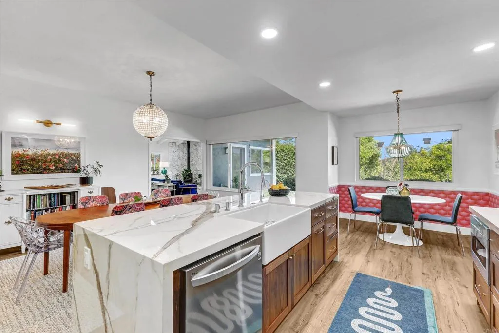 https://cdn.realtyfeed.com/cdn/127/306726371/54597a05eec753e9ea363264356e30b7.webp