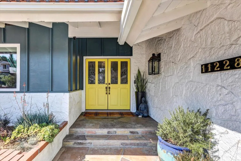 https://cdn.realtyfeed.com/cdn/127/306726371/6deb915b2493514246c979d36f66f54b.webp