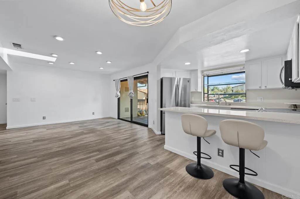 https://cdn.realtyfeed.com/cdn/127/306726391/9989cabcb28e6228b7ccc7198afac71a.webp