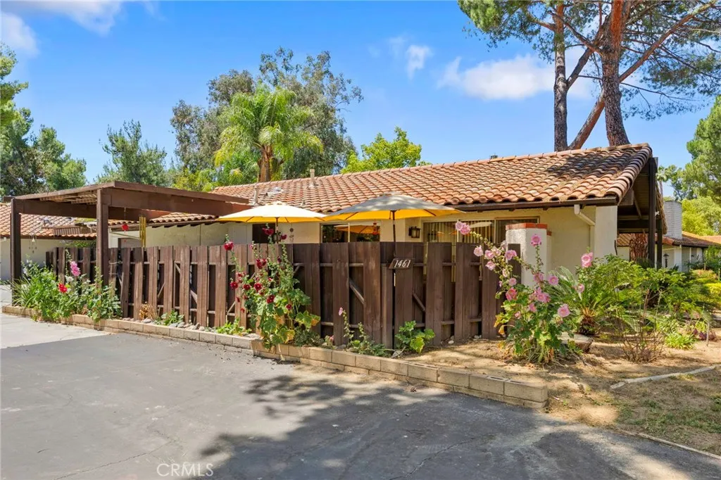 1461 Seven Hills Drive, Hemet, CA 92545 - Photo 3 of 29, Hemet, CA
