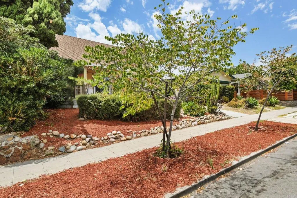 https://cdn.realtyfeed.com/cdn/127/306726552/06a8f8b2dba5595e1dd12877901d7d95.webp