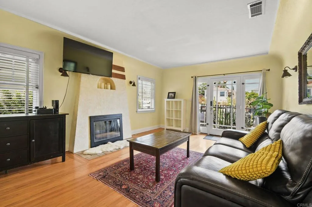 https://cdn.realtyfeed.com/cdn/127/306726552/34c388f5b554d18da508d323f8f35715.webp