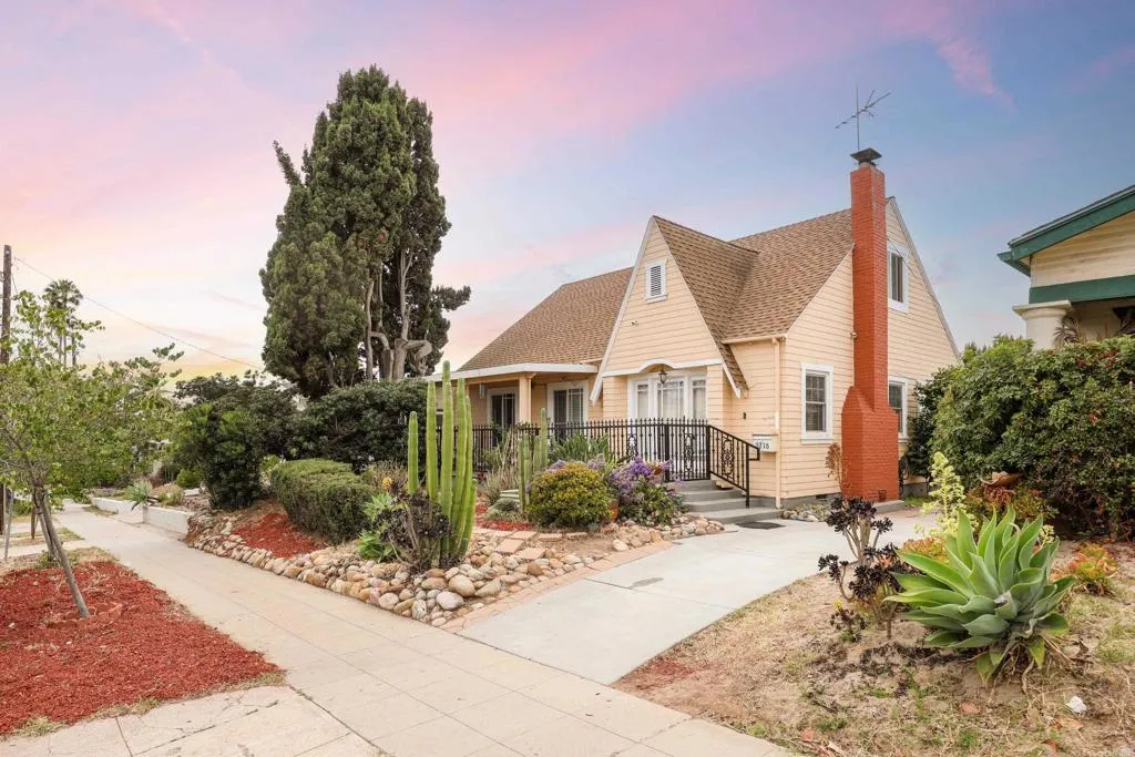 https://cdn.realtyfeed.com/cdn/127/306726552/364709d7766d242c8ccce44a324b31d4.webp