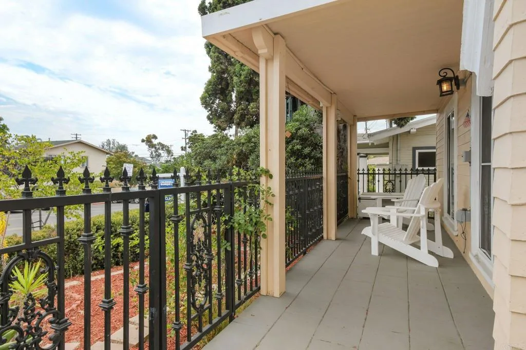 https://cdn.realtyfeed.com/cdn/127/306726552/5e6d6297bd76abf7d8999c9368793c7e.webp
