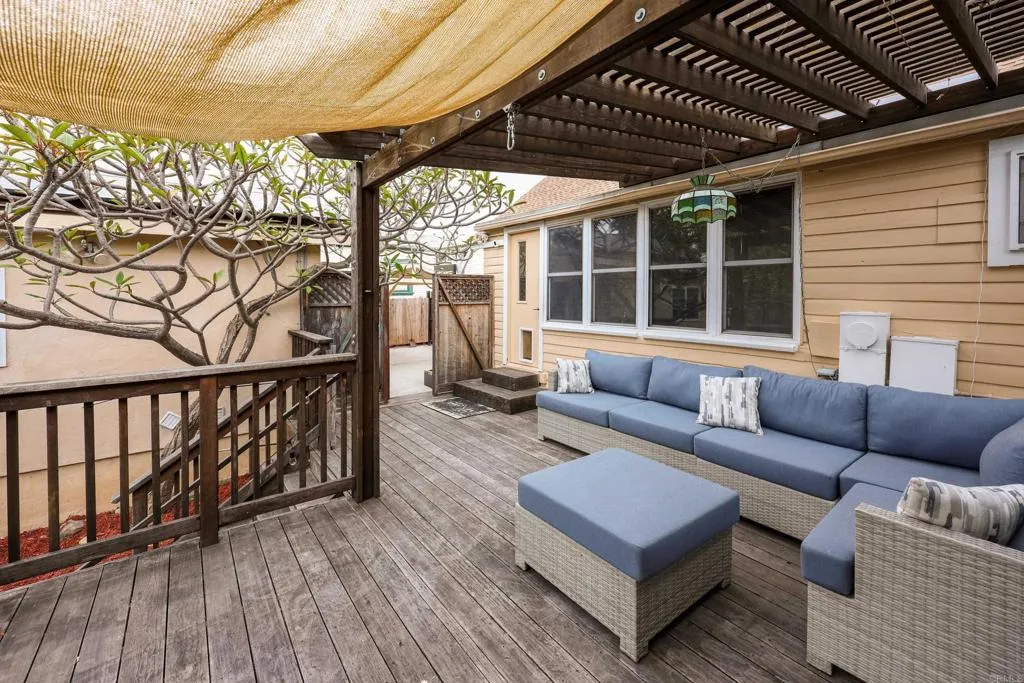 https://cdn.realtyfeed.com/cdn/127/306726552/93f8d6a41430787d0bd91074ece3db40.webp