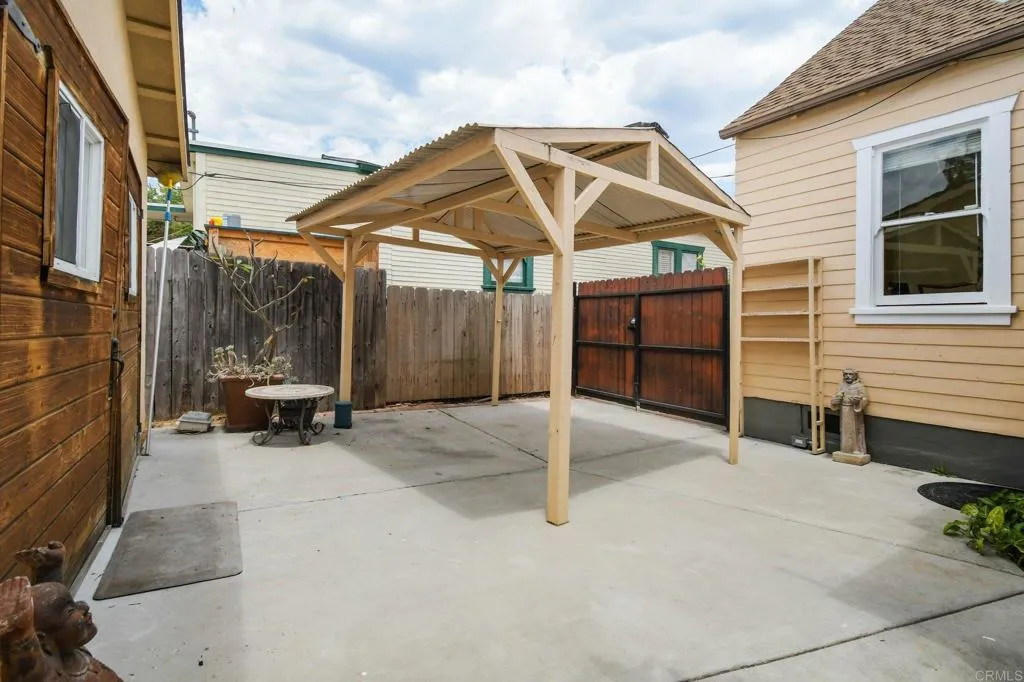 https://cdn.realtyfeed.com/cdn/127/306726552/c13cab8d3c6da81c4a5f1636ecebf17f.webp