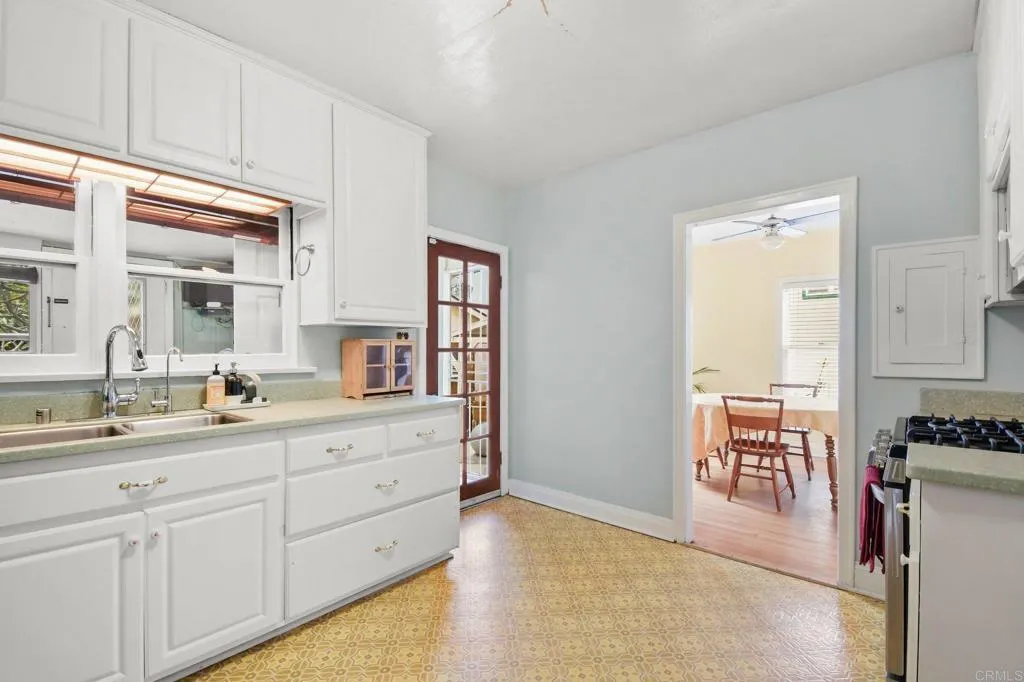 https://cdn.realtyfeed.com/cdn/127/306726552/c475922c5b970ea327c4b4d090693246.webp