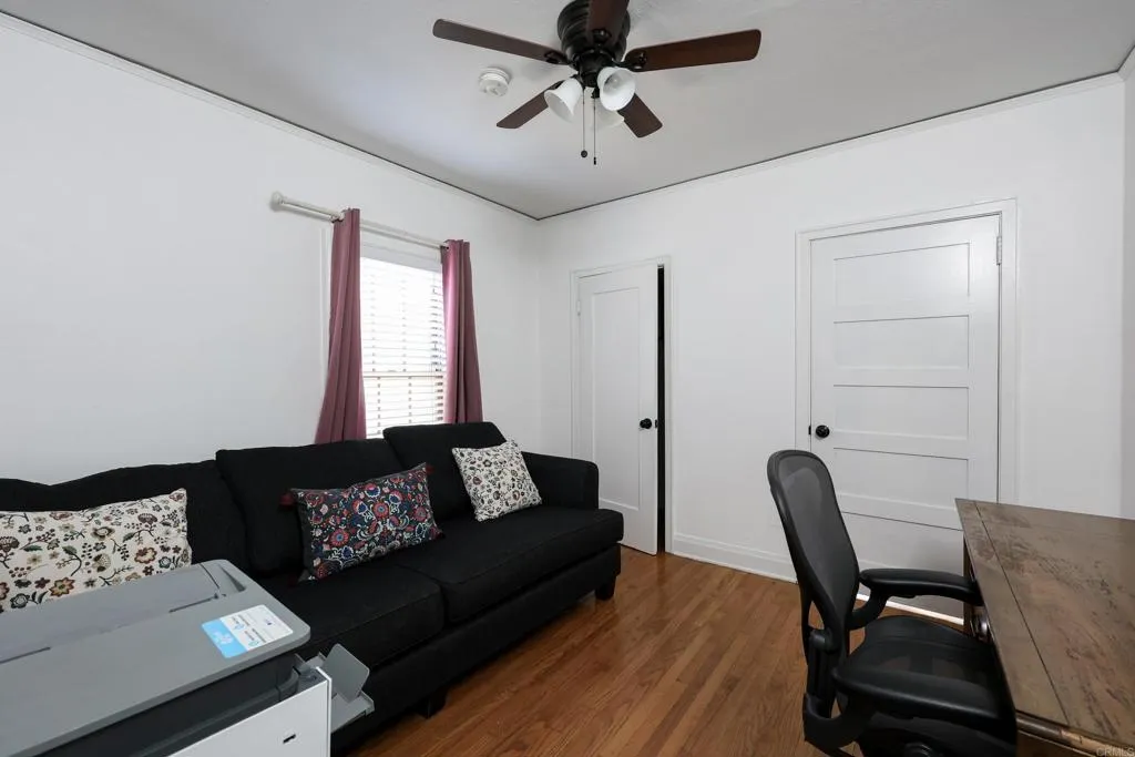 https://cdn.realtyfeed.com/cdn/127/306726552/e381bc2eab8c82b8698df9b09a6b5370.webp