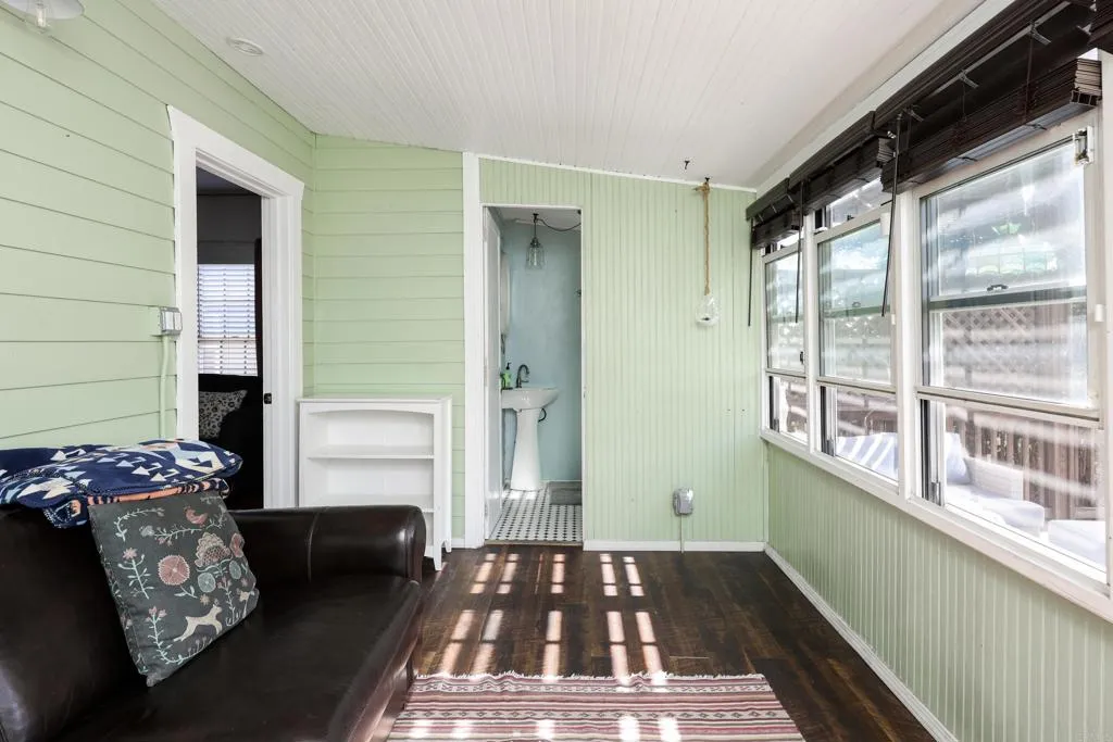 https://cdn.realtyfeed.com/cdn/127/306726552/e654a0a2c1594ad14d063fe11eea0b47.webp