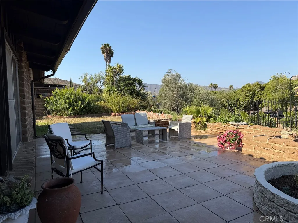 https://cdn.realtyfeed.com/cdn/127/306726576/b45247f98be0dfd712ed13dac9e93e87.webp