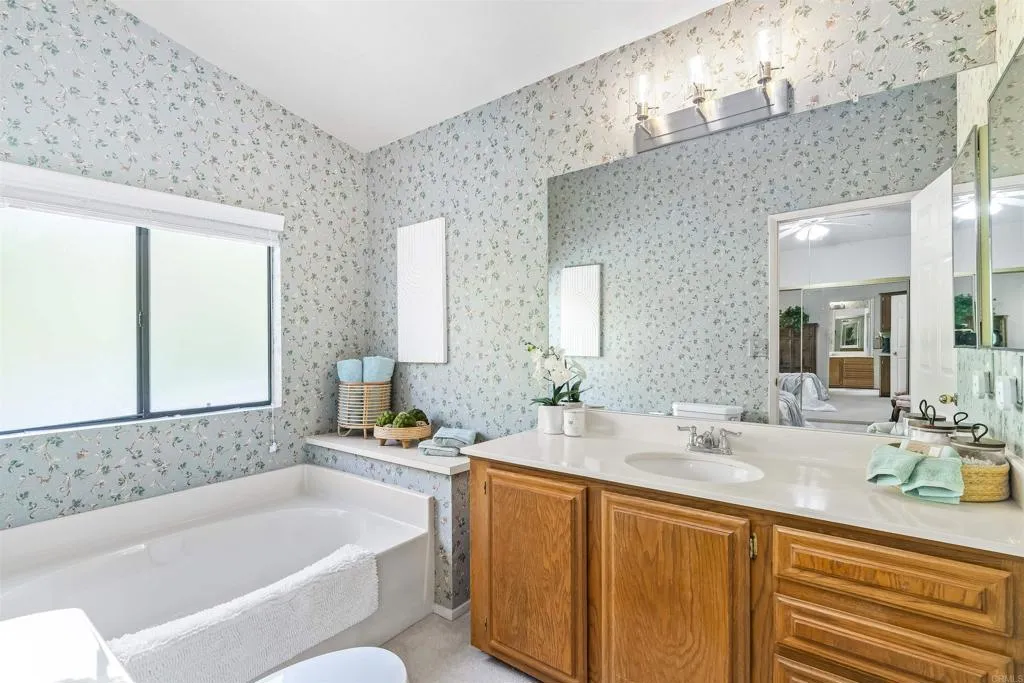 https://cdn.realtyfeed.com/cdn/127/306726582/287f8be2803f4fd3ca3705e66360a434.webp