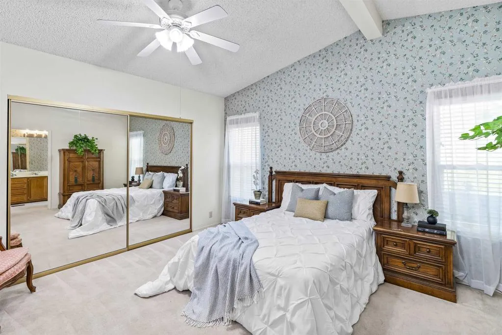 https://cdn.realtyfeed.com/cdn/127/306726582/55df984c654d9375a1e4535bbfbf23af.webp
