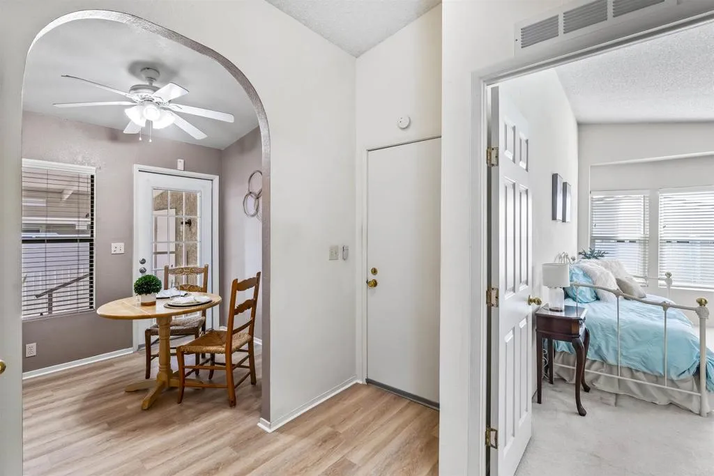 https://cdn.realtyfeed.com/cdn/127/306726582/5ce996c69e05646dc4e47375a2e89824.webp