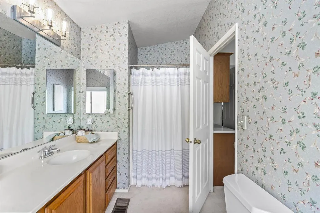 https://cdn.realtyfeed.com/cdn/127/306726582/a5da002c403b28067c7f778c915a178b.webp