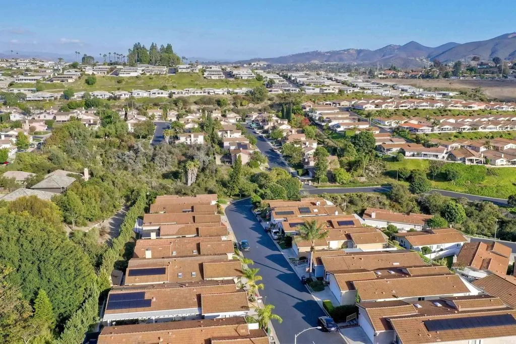 https://cdn.realtyfeed.com/cdn/127/306726582/a80374c7c8dab6c751192f73360f6eeb.webp