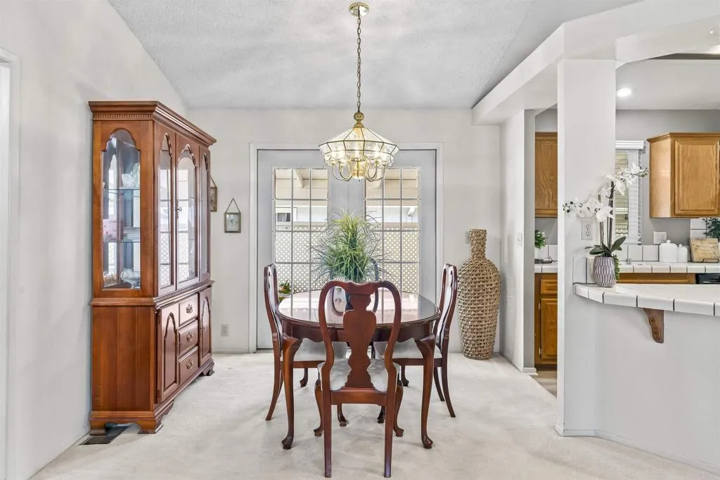 https://cdn.realtyfeed.com/cdn/127/306726582/b033a1658ba589d5561aa0a693243ad4.webp
