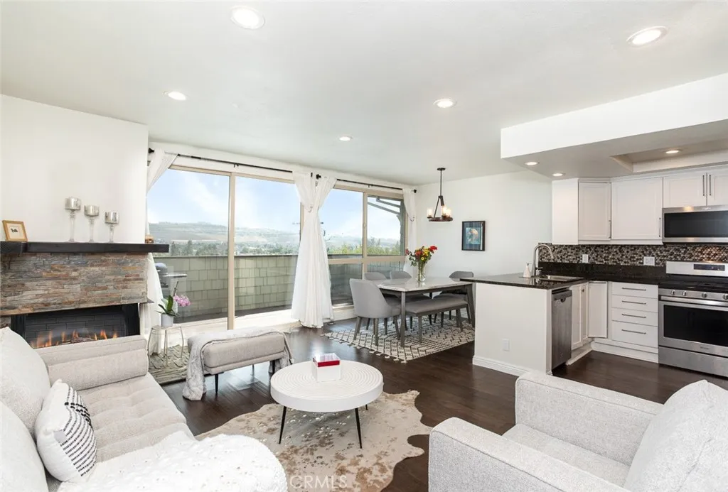 33422 Valley View Court Unit 5
