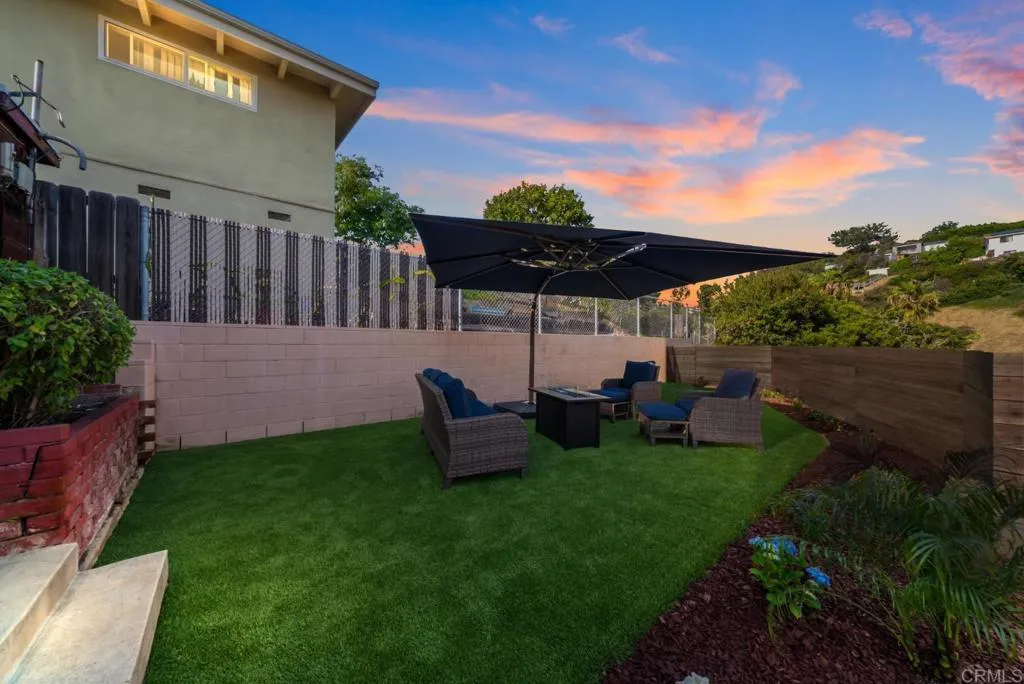 https://cdn.realtyfeed.com/cdn/127/306726591/52cd977268acda2137b91ef77e8818e8.webp
