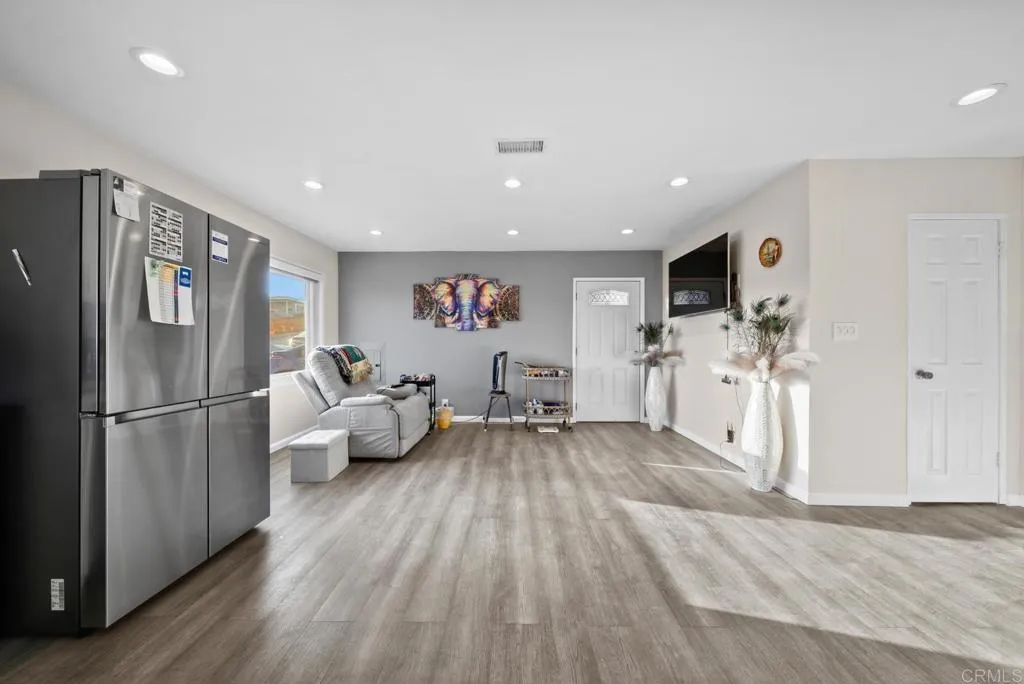 https://cdn.realtyfeed.com/cdn/127/306726591/684f1747756b35f95ad44bccd52861a6.webp