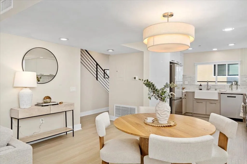 https://cdn.realtyfeed.com/cdn/127/306726681/2896896f99ce49e42e51d831396de356.webp