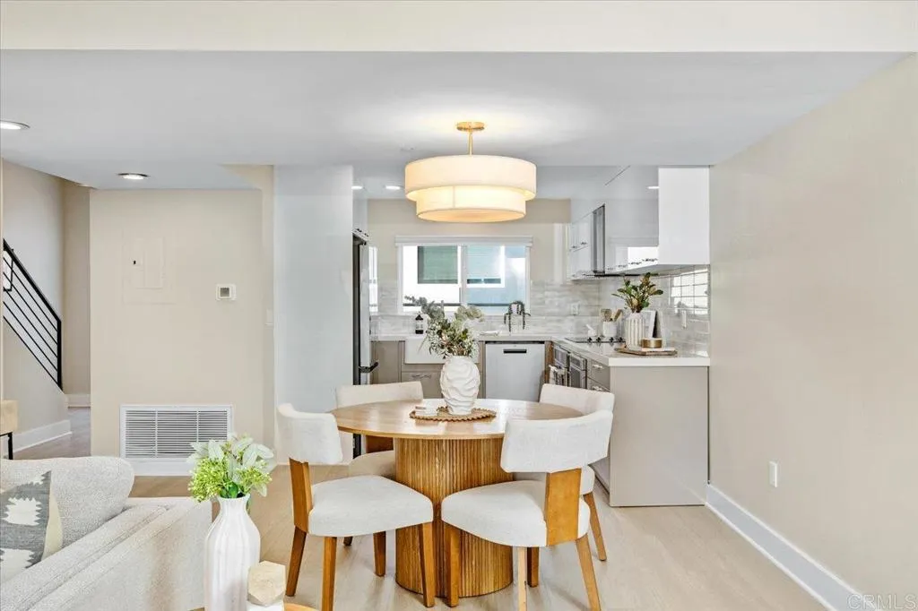 https://cdn.realtyfeed.com/cdn/127/306726681/e87add6cacd3a7e6a610a1003251ae74.webp