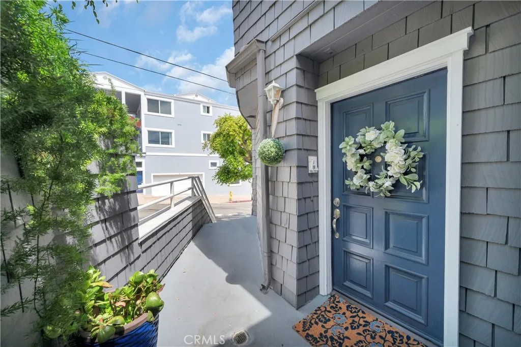 653 Manhattan Beach Blvd. Unit A, Manhattan Beach, CA 90266 - Photo 3 of 32, Manhattan Beach, CA