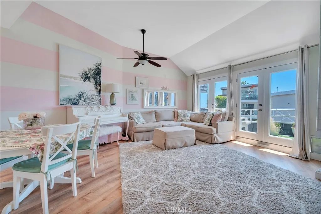 653 Manhattan Beach Blvd. Unit A, Manhattan Beach, CA 90266 - Photo 5 of 32, Manhattan Beach, CA