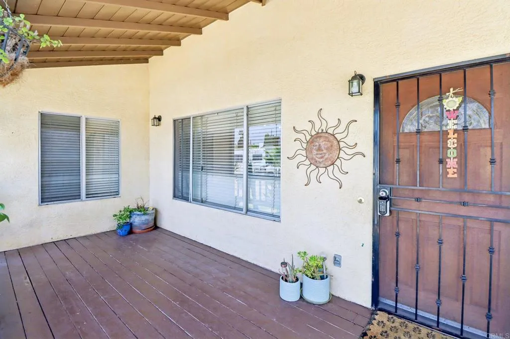 https://cdn.realtyfeed.com/cdn/127/306726755/0c39b07993e2e7cdcd0bff3adbe6c75d.webp