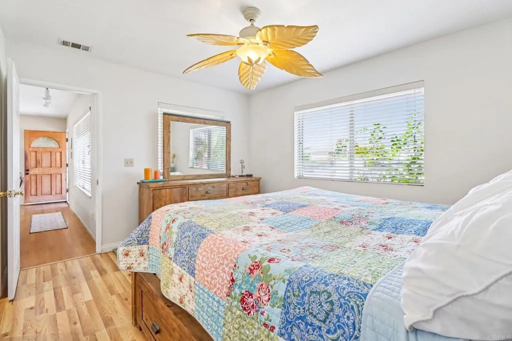 https://cdn.realtyfeed.com/cdn/127/306726755/a502d773f9ca6f2768d721abb85eb845.webp