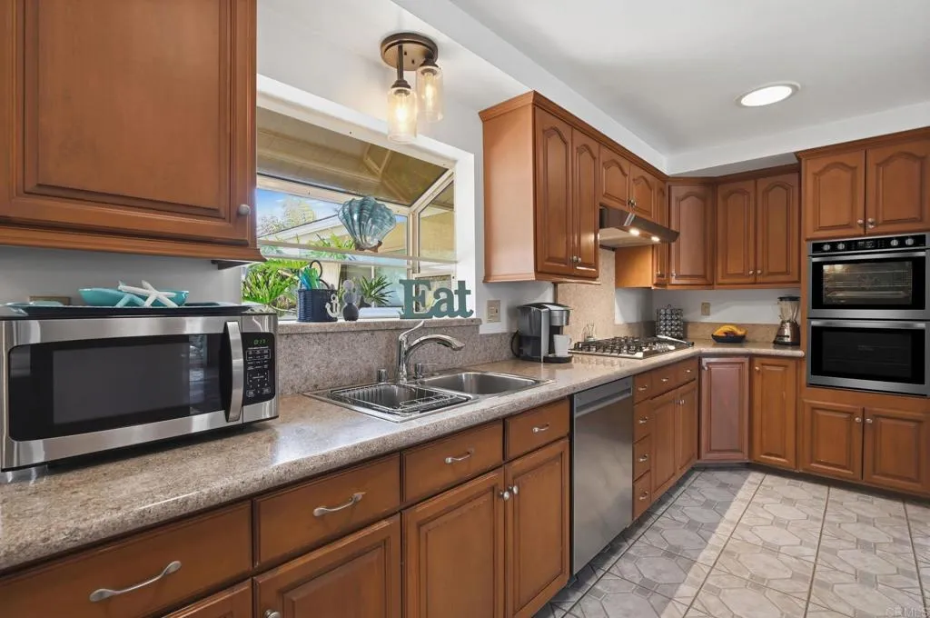 https://cdn.realtyfeed.com/cdn/127/306726805/b71d97286b1bb312ee2899e14161da95.webp