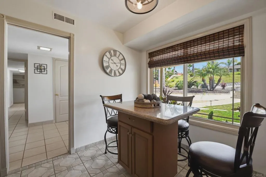 https://cdn.realtyfeed.com/cdn/127/306726805/f3943f6c7dd3dcef92b5d3f958ebb044.webp