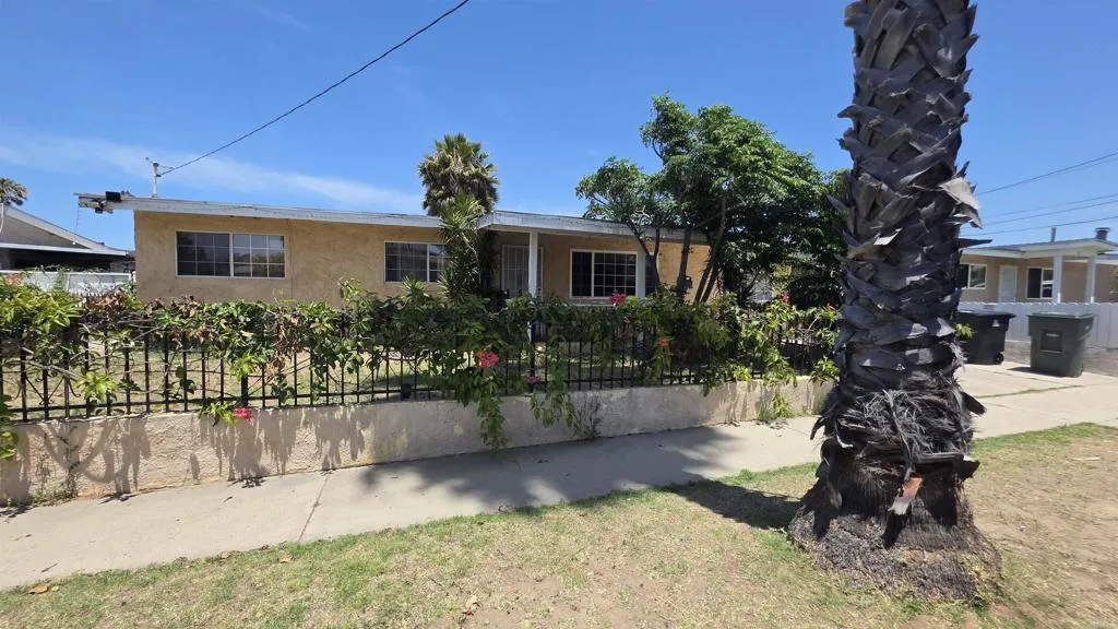 https://cdn.realtyfeed.com/cdn/127/306726817/2449f0b4e47176d05c1d90a7835bf9b3.webp