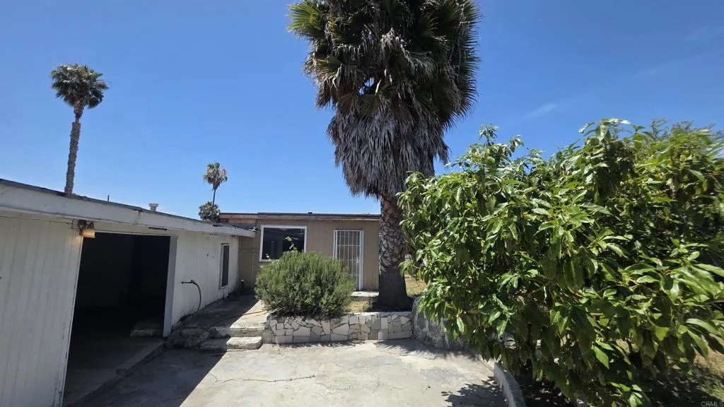 https://cdn.realtyfeed.com/cdn/127/306726817/66dc877eb50665d9d33b641b4a3a0446.webp