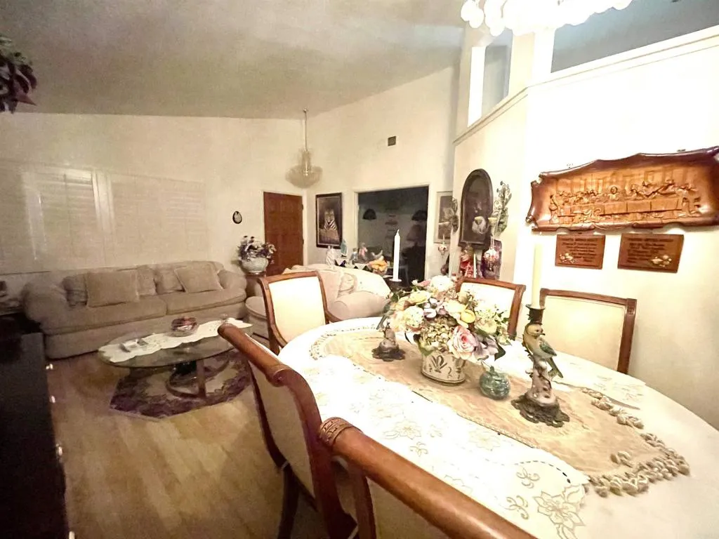 https://cdn.realtyfeed.com/cdn/127/306726855/710781e8508781945c71faaf185af40a.webp