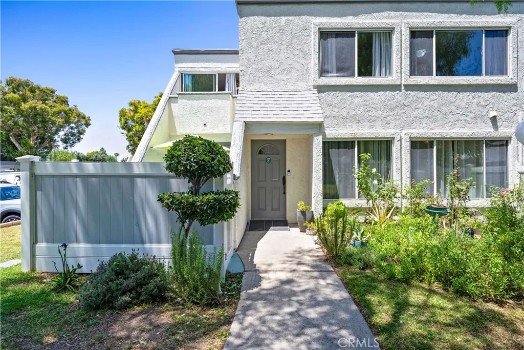 Northridge, CA 91324