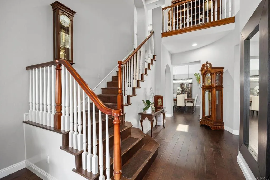 https://cdn.realtyfeed.com/cdn/127/306726879/880c2e4fe85e3ca1b373718628b74310.webp