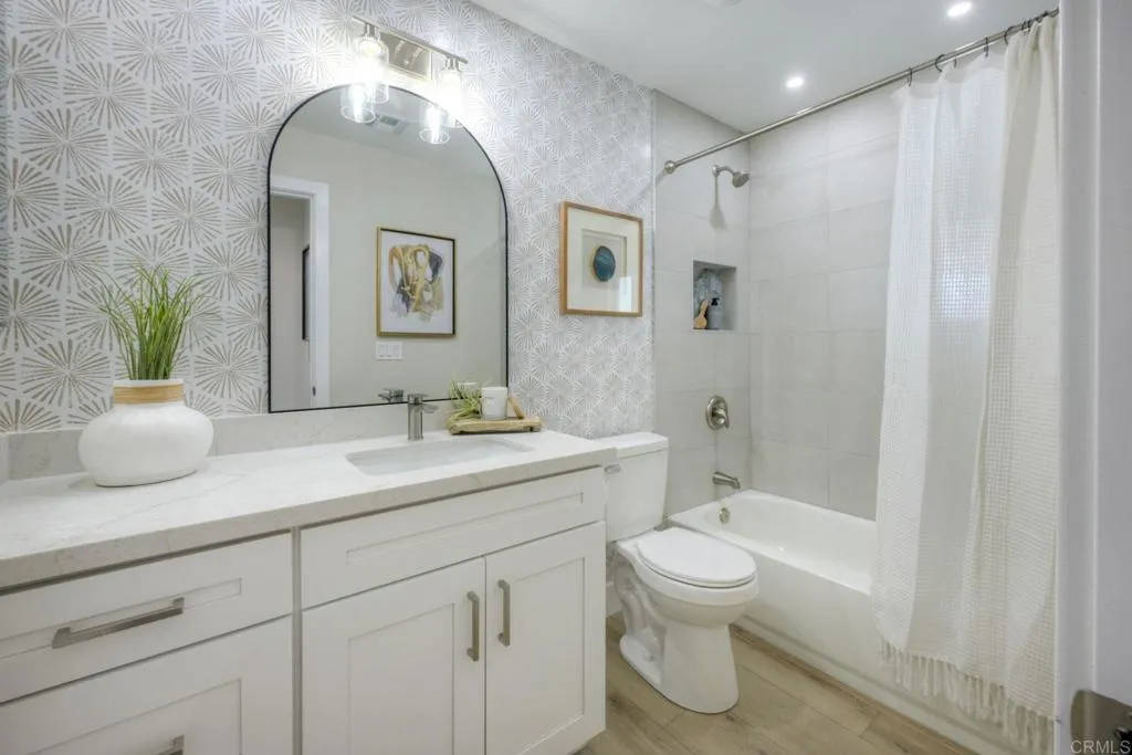 https://cdn.realtyfeed.com/cdn/127/306726935/569d2d397344e2f020f207ad7ae3d396.webp