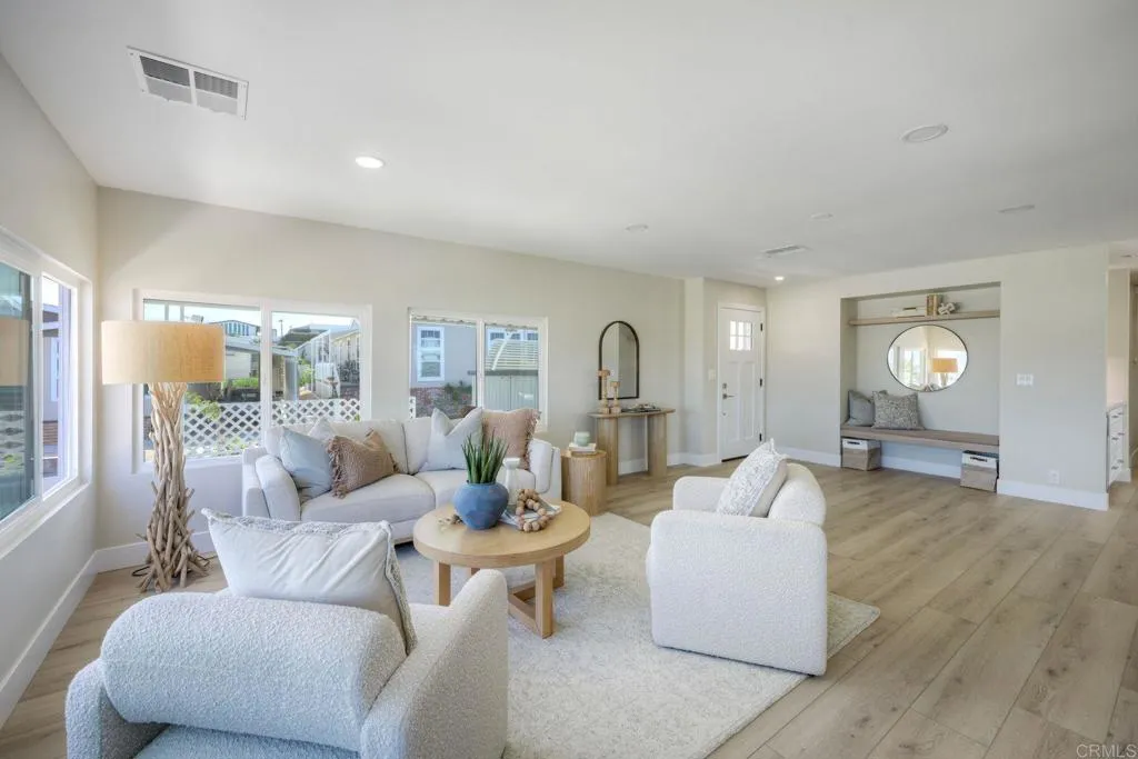 https://cdn.realtyfeed.com/cdn/127/306726935/d7d930bd344cfad59880df97d1abcf13.webp