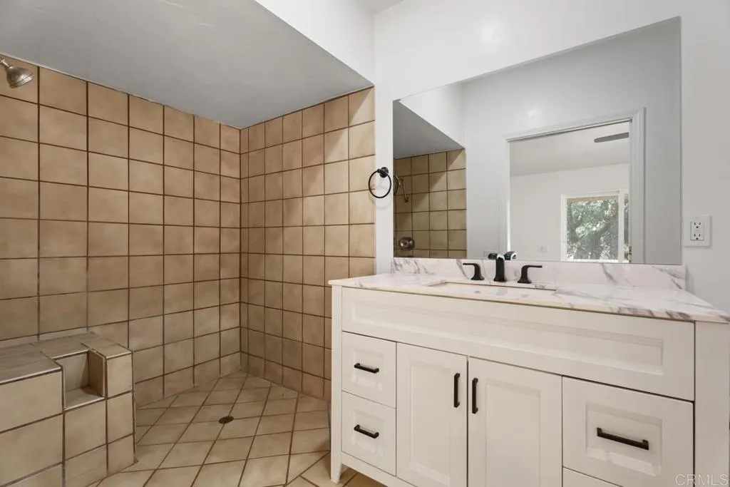 https://cdn.realtyfeed.com/cdn/127/306726943/76c9e613e20c0c644ff3525c2af25437.webp