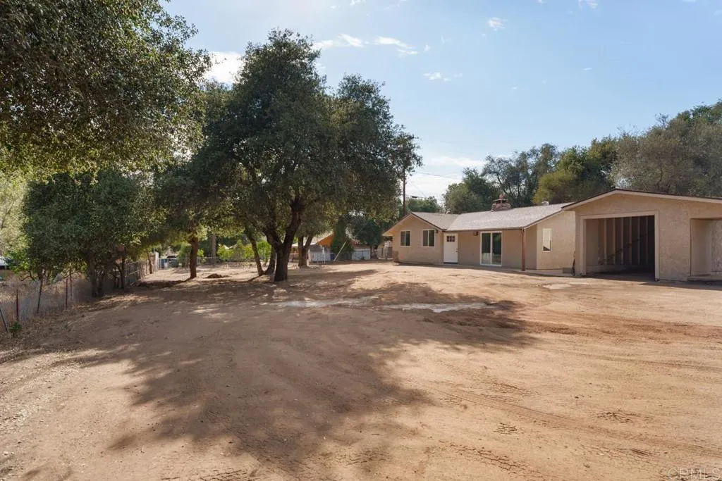 https://cdn.realtyfeed.com/cdn/127/306726943/89e99c82bd825bbe470990b3e9157005.webp
