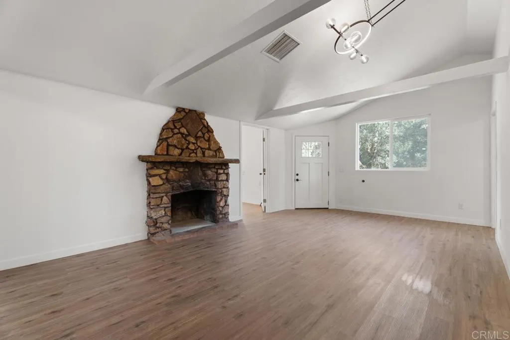 https://cdn.realtyfeed.com/cdn/127/306726943/a49c06c8ef7ab3a57aba6e3afde0e4b2.webp