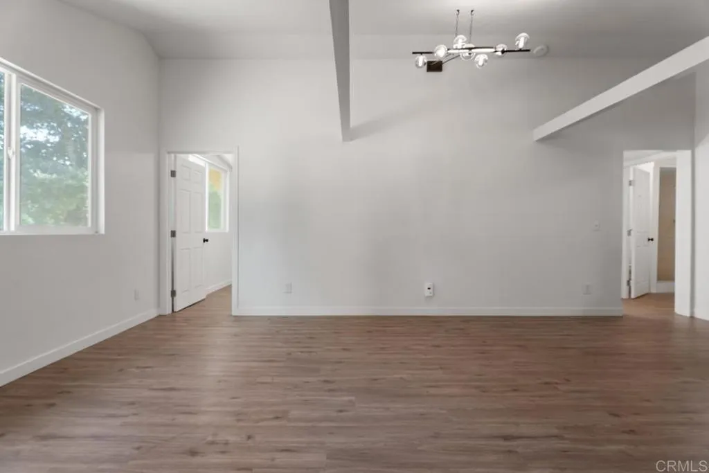 https://cdn.realtyfeed.com/cdn/127/306726943/bac6653186a1d33fa1e7f85fdd0763c5.webp