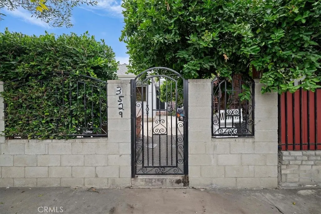 3529 10th Avenue, Los Angeles, CA 90018 - Photo 3 of 35, Los Angeles, CA