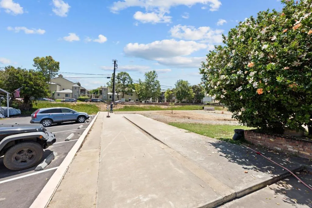 https://cdn.realtyfeed.com/cdn/127/306726963/184b5da1a4fa58afb03995dec0af8c2a.webp