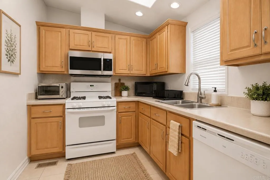 https://cdn.realtyfeed.com/cdn/127/306726963/76221a467de193fd0876edb2a5ad5c3e.webp