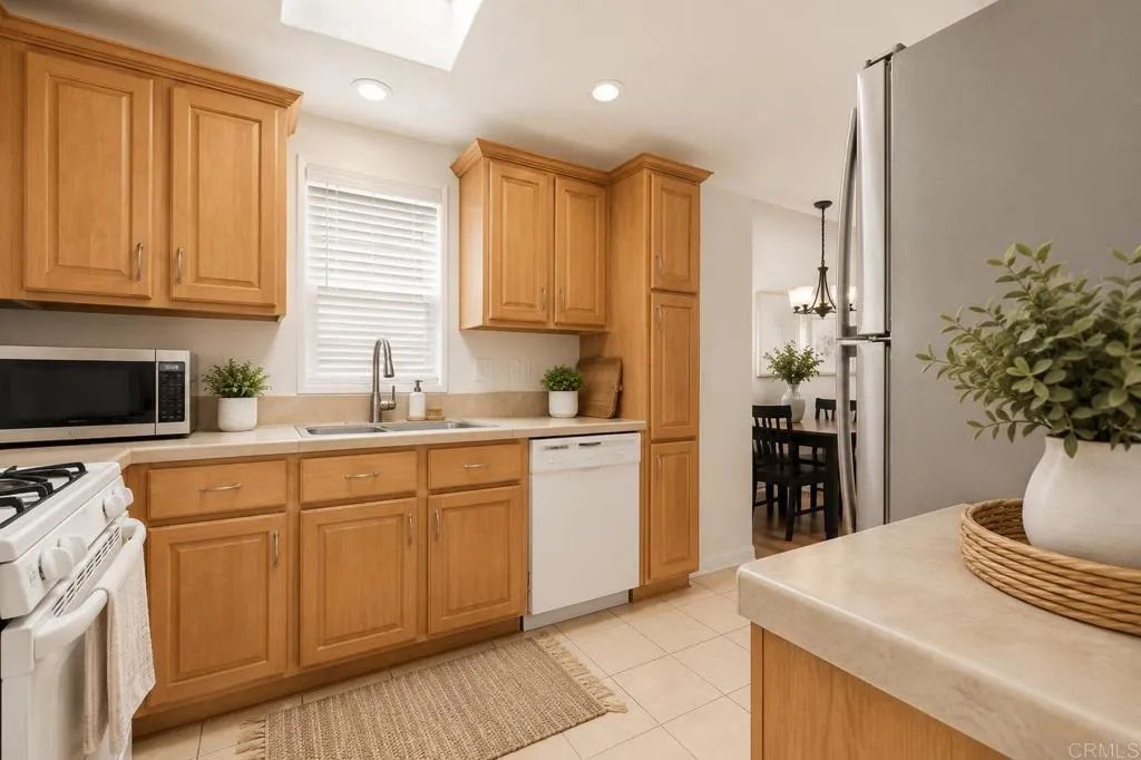 https://cdn.realtyfeed.com/cdn/127/306726963/8623952a2eeaba135e1d6b859f09a73c.webp