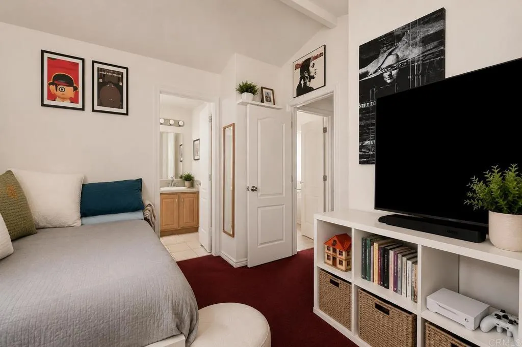https://cdn.realtyfeed.com/cdn/127/306726963/c72f7cc971d1c5a2a45ec833fe2f6b23.webp