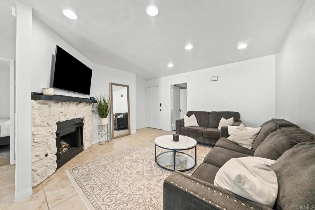 https://cdn.realtyfeed.com/cdn/127/306726968/da52587f6560552c378e641fd8d23411.webp