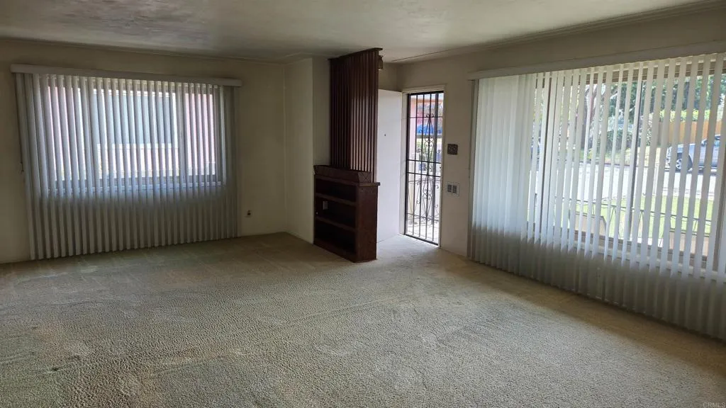 https://cdn.realtyfeed.com/cdn/127/306727026/ffe5a7156cfef0f209f1834d989196d0.webp